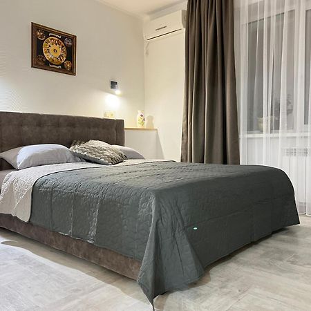 Chernigov City Apartments Na Peremohy ภายนอก รูปภาพ