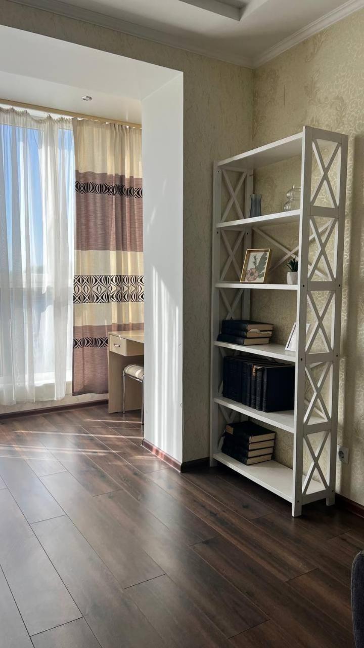 Chernigov City Apartments Na Peremohy ภายนอก รูปภาพ