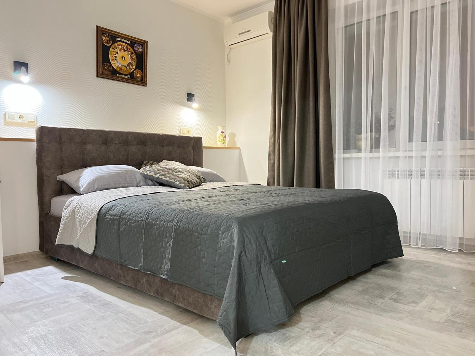 Chernigov City Apartments Na Peremohy ภายนอก รูปภาพ